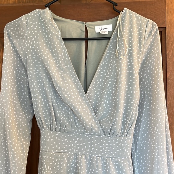 Joyana women’s size medium gray/blue and white dress - Picture 3 of 8